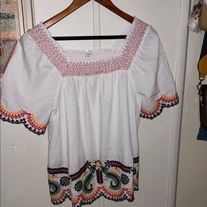 Crown & Ivy White Top with Multicolor Embroidery